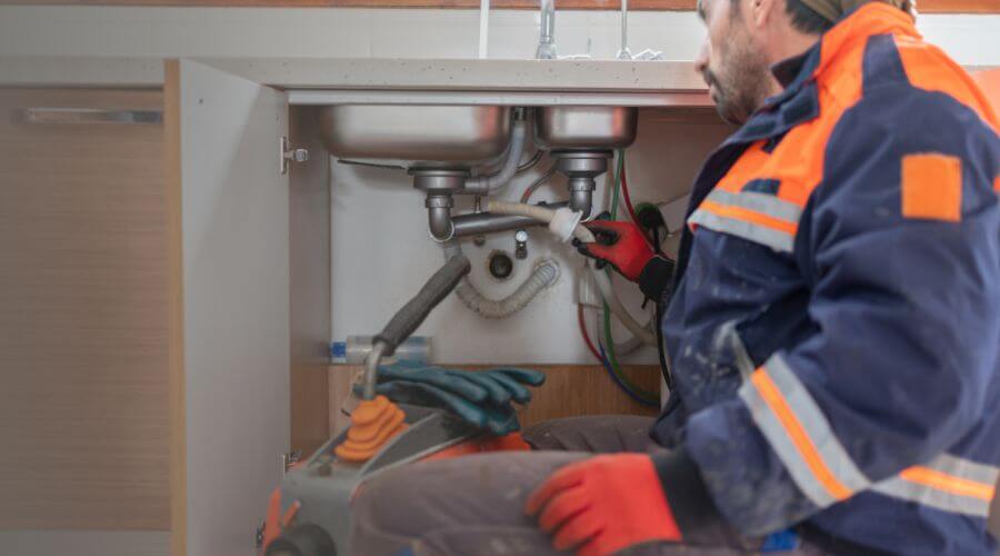 Descale Tankless Water Heater in Maidens, VA